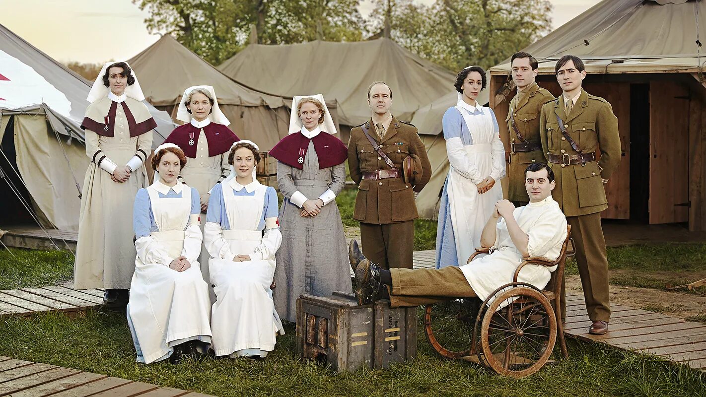 Уна чаплин багряное поле. Crimson field 2014. Багряное поле постер к фильму. Багряное поле постер к фильму. Crimson field.