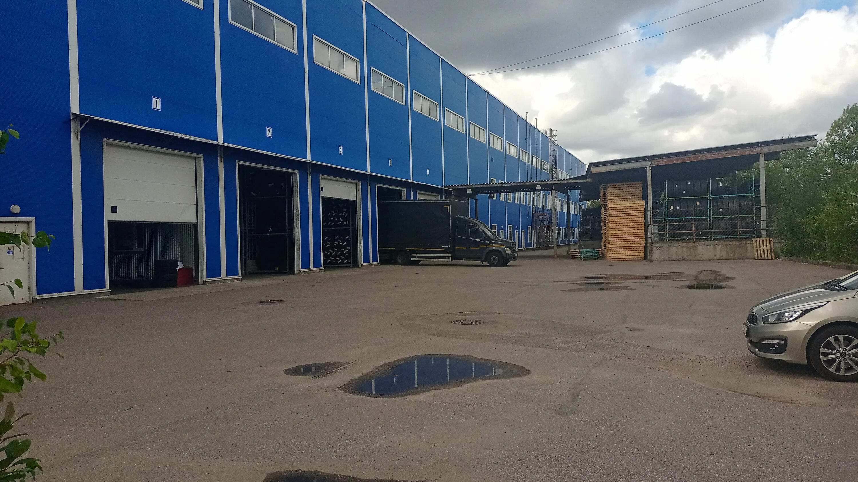 Пауэр интернэшнл шины фото. Пауэр интернэшнл шины склад. Как стать дилером michelin. Айдарово, промышленная ул. Пауэр интернэшнл шины.