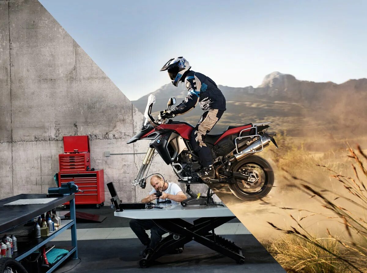 BMW Motorrad service. BMW Motorrad сервис. BMW service Moto. Мотоцикл механика. Обслуживание мопеда