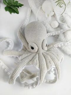 Большой осьминог крючком