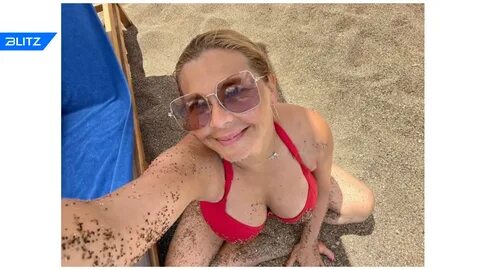 Katta kokraklar bilan lezbiyen jinsiy aloqani tomosha qiling