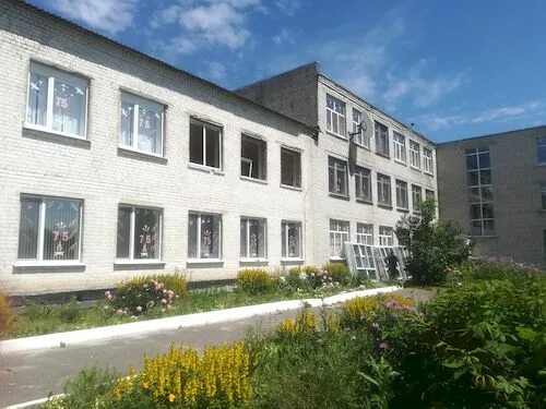 школа имени горького карачев. школа им кирова г карачев. школа имени а м горького карачев. школа кирова карачев учителя. город карачев школа имени кирова.