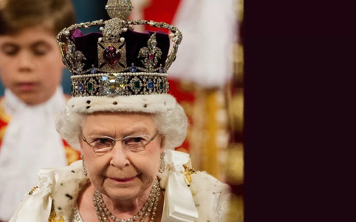 Топ королевский. Топ королевский. Топ королевский. Топ королевский. Королева елизавета и кохинур.