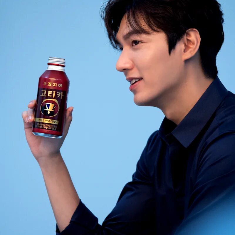 День ли мин. Lee min ho anime. ли мин хо с кофе. ли мин хо и чоко. ли мин хо cheese.
