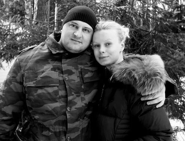 Звезда "Доярки из Хацапетовки" Осипова закрутила роман с журналистом, который ей