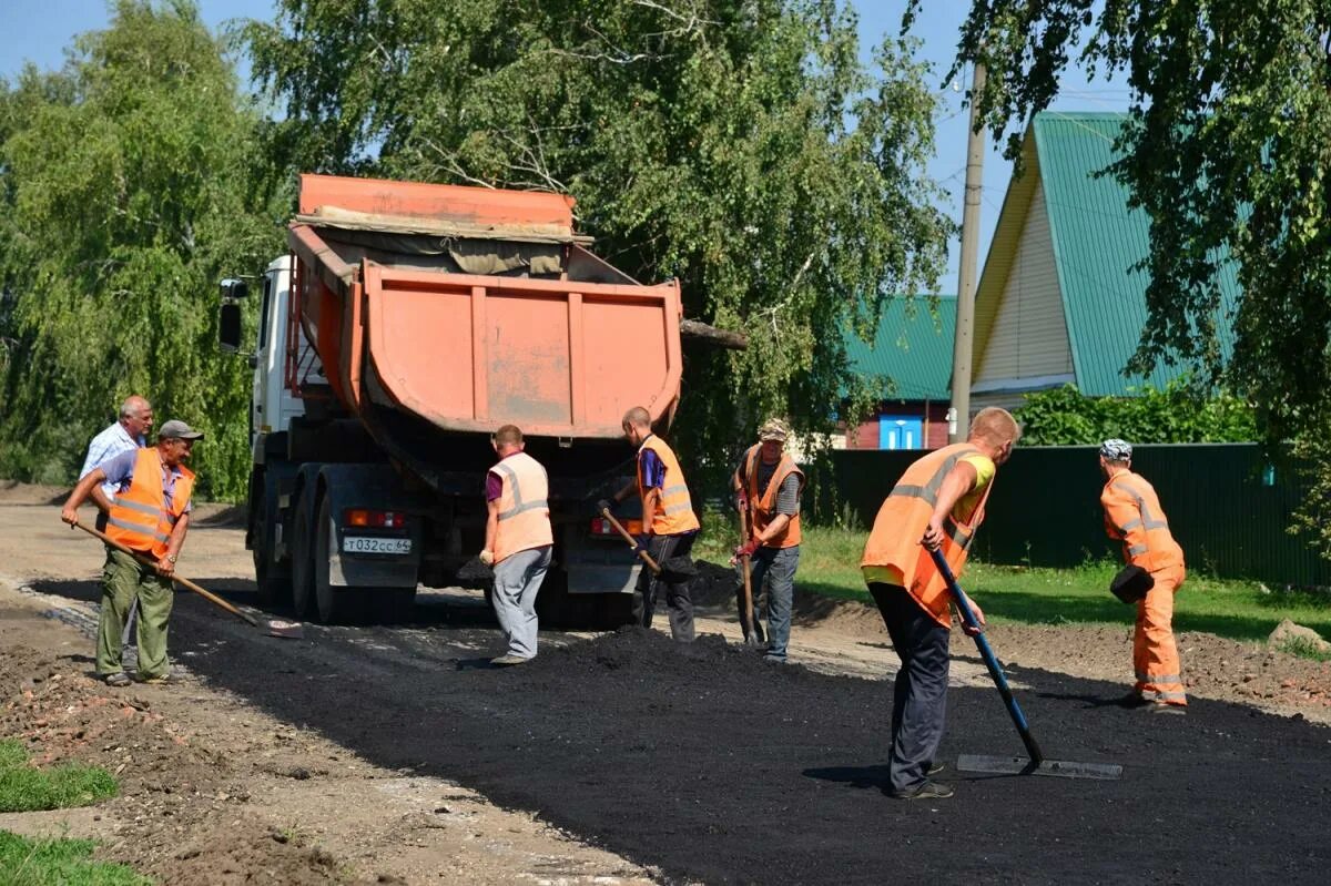 Ремонт ртищево. Ремонт дорог. Ртищево жители. Ртищево дороги. Свищевка Пензенская область Белинский район.