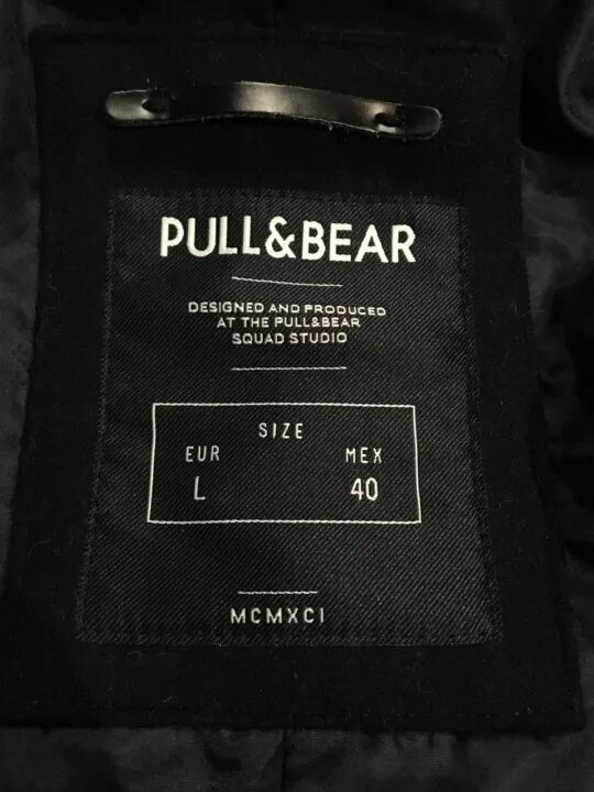 Pull and bear since 1991 куртка. Оригинальная бирка pull bear. Pull bear 9683/321/400 джинсы. Бирка pull and bear. Pull and bear размерная сетка женской.