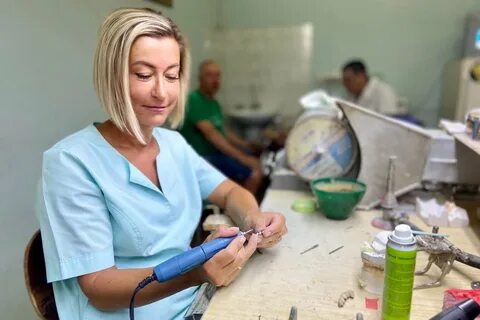 День зубных техников