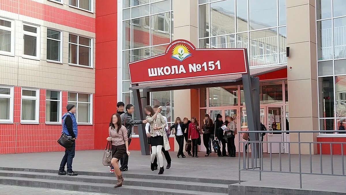 154 школа красноярск внутри. Автономные школы красноярска. 154 школа красноярск внутри. Школа 53 красноярск. 156 школа красноярск в солнечном.