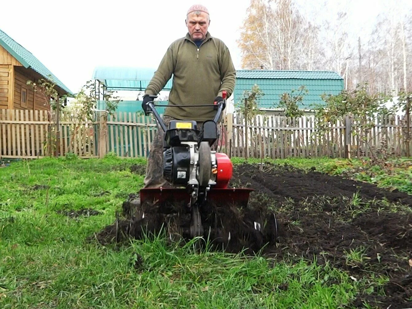 Вспахать участок мотоблоком цена