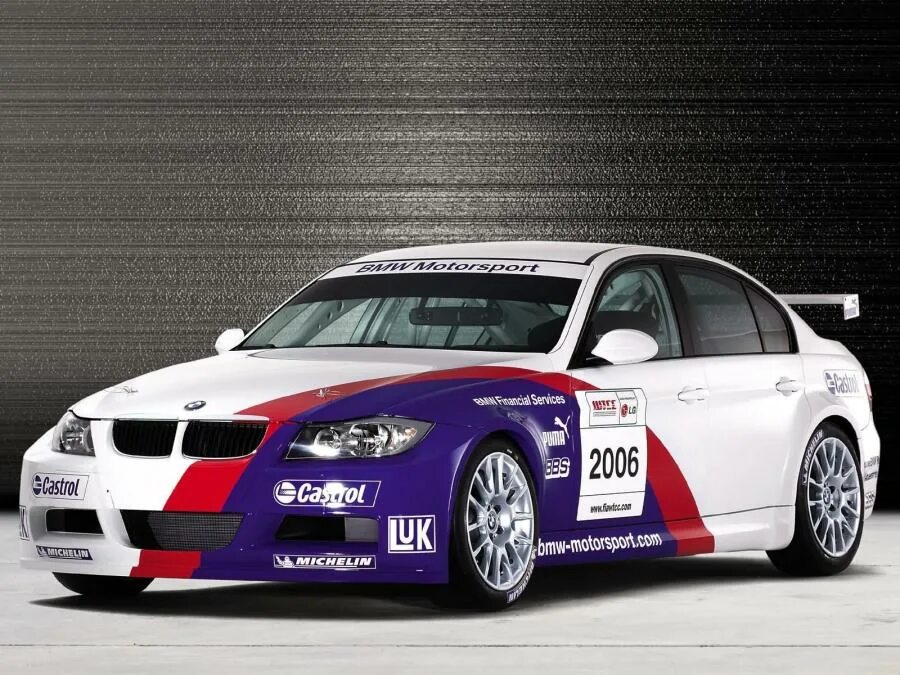 Бмв 303. Бмв si. Bmw 320si wtcc. Гонки на бмв е90. Btcc обои.