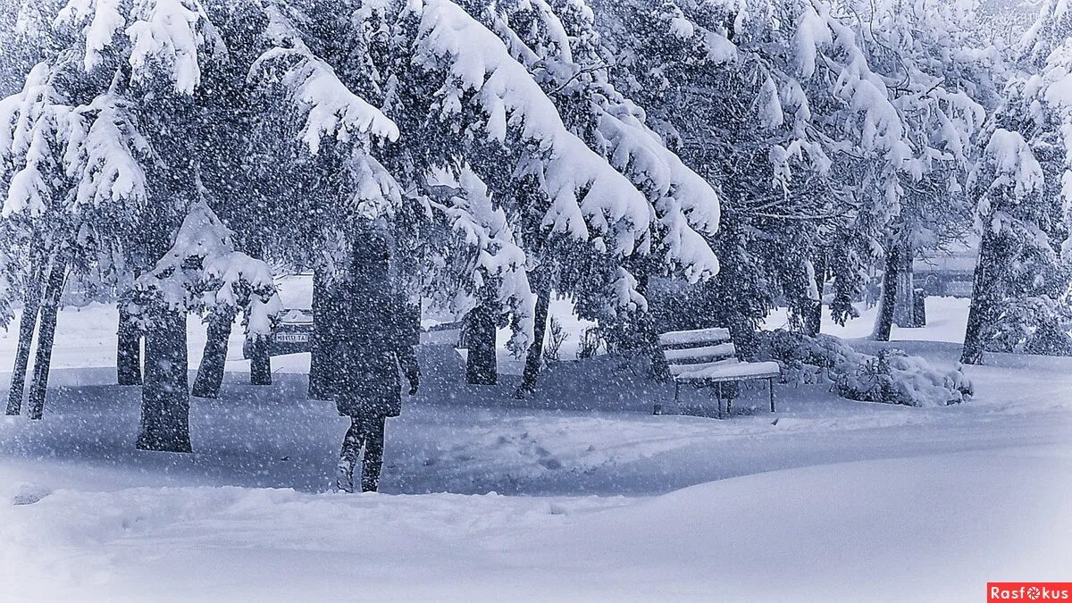 падать во сне. снег кружится 2023. снег кружится 2023. снег кружится 2023. снегопад.