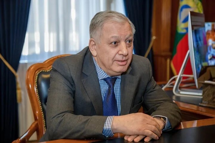 Семенов кчр. Министр сельского хозяйства кчр семенов. Семенов кчр. Эркенов рустам борисович минпром кчр. Владимир семенов глава кчр.