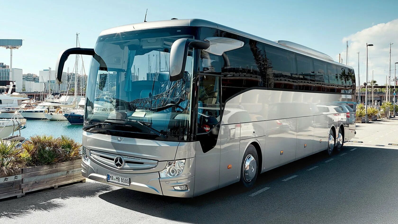 Автобусный тур из челнов. Mercedes Benz Travego 2022. Mercedes-Benz Tourismo. Автобус Mercedes-Benz Tourismo. Мерседес Туризмо 0350.