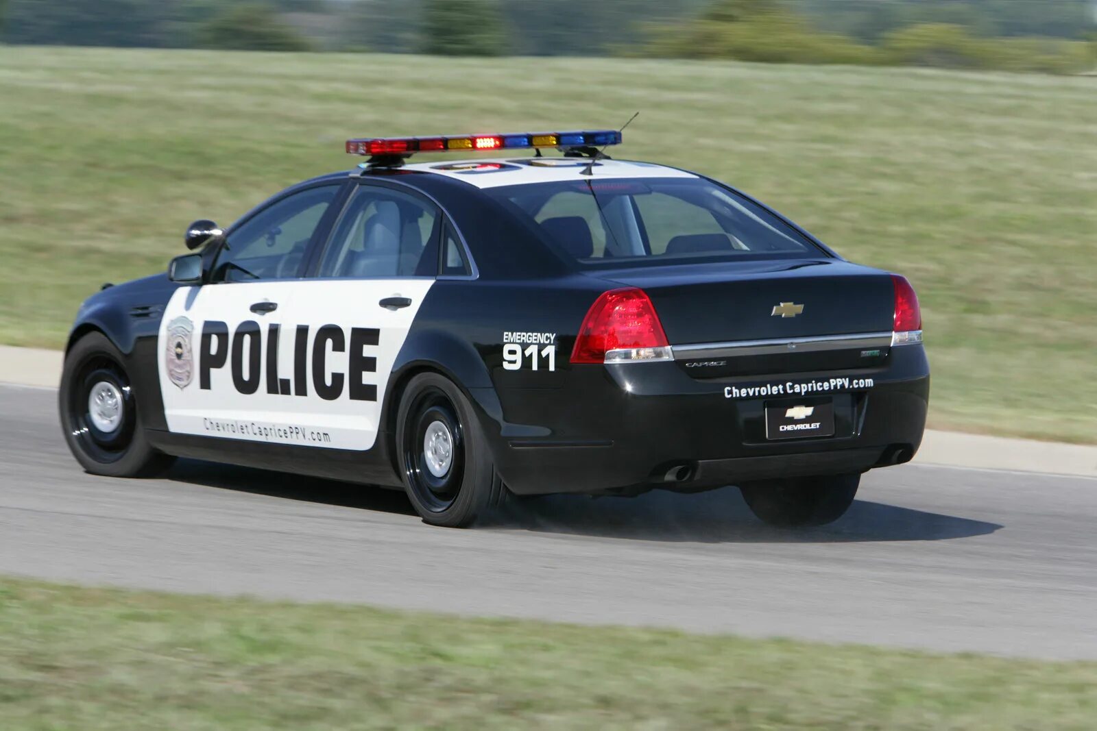 Полицейская машина 7 букв. Chevrolet Caprice 2015 Police. Шевроле каприз Police. Chevrolet Caprice Police Patrol vehicle. Chevrolet Caprice Police 2010.