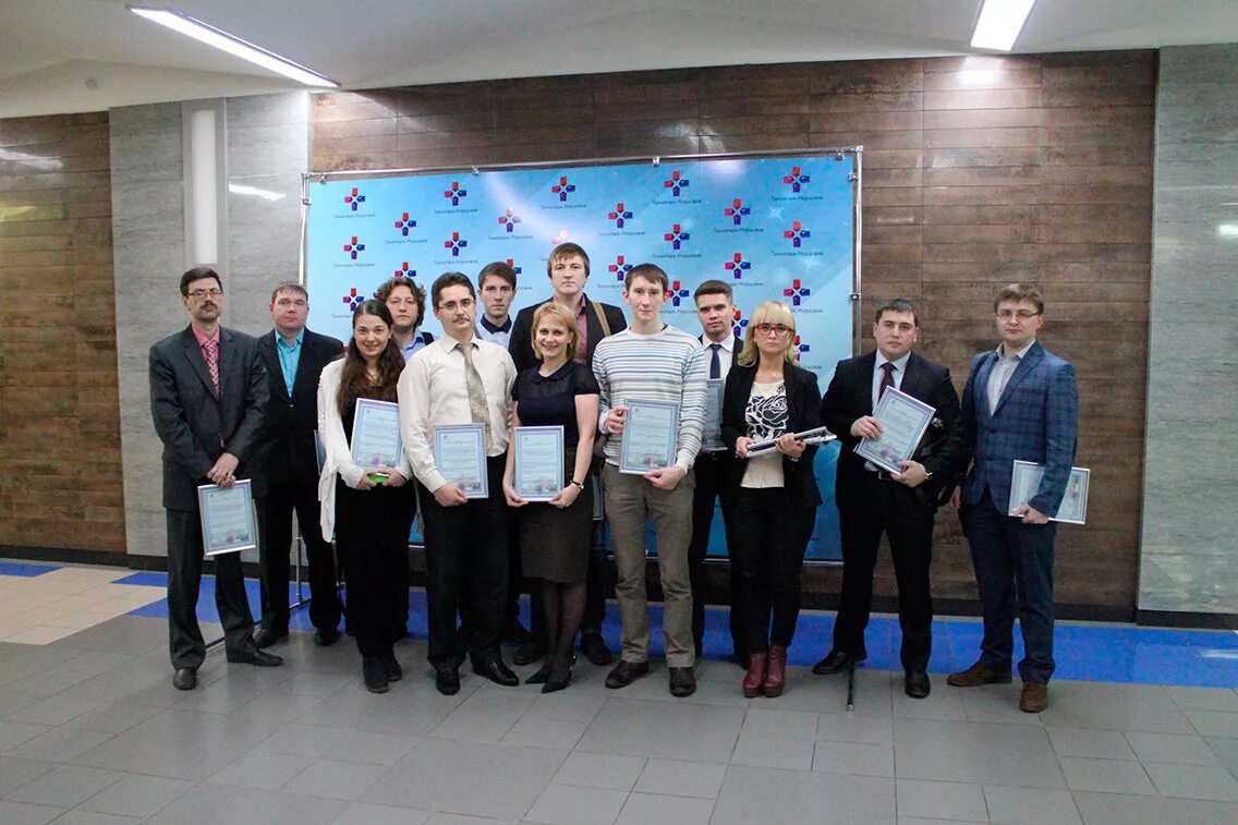 технопарк сафу. сотрудники технопарка. сотрудники технопарка. технопарк форма сотрудников. лучший сотрудник технопарк.