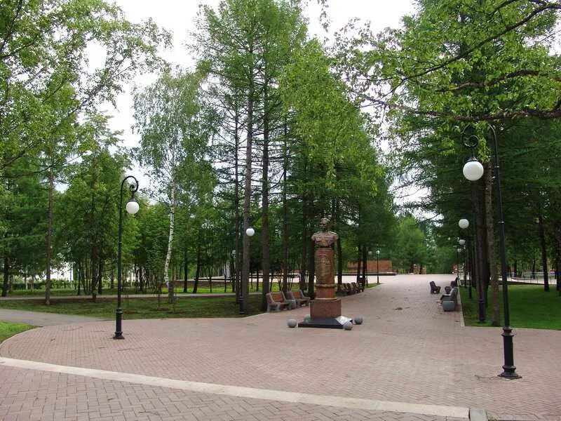 сквер имени урицкого, серпухов. поселок ува удмуртия. парки нижегородской область парк победы. ува парки. парк скульптур удмуртский увинский район парк скульптур.