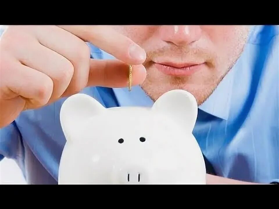 Не умею копить. Человек копит деньги. Savings account. Savings in Banking.