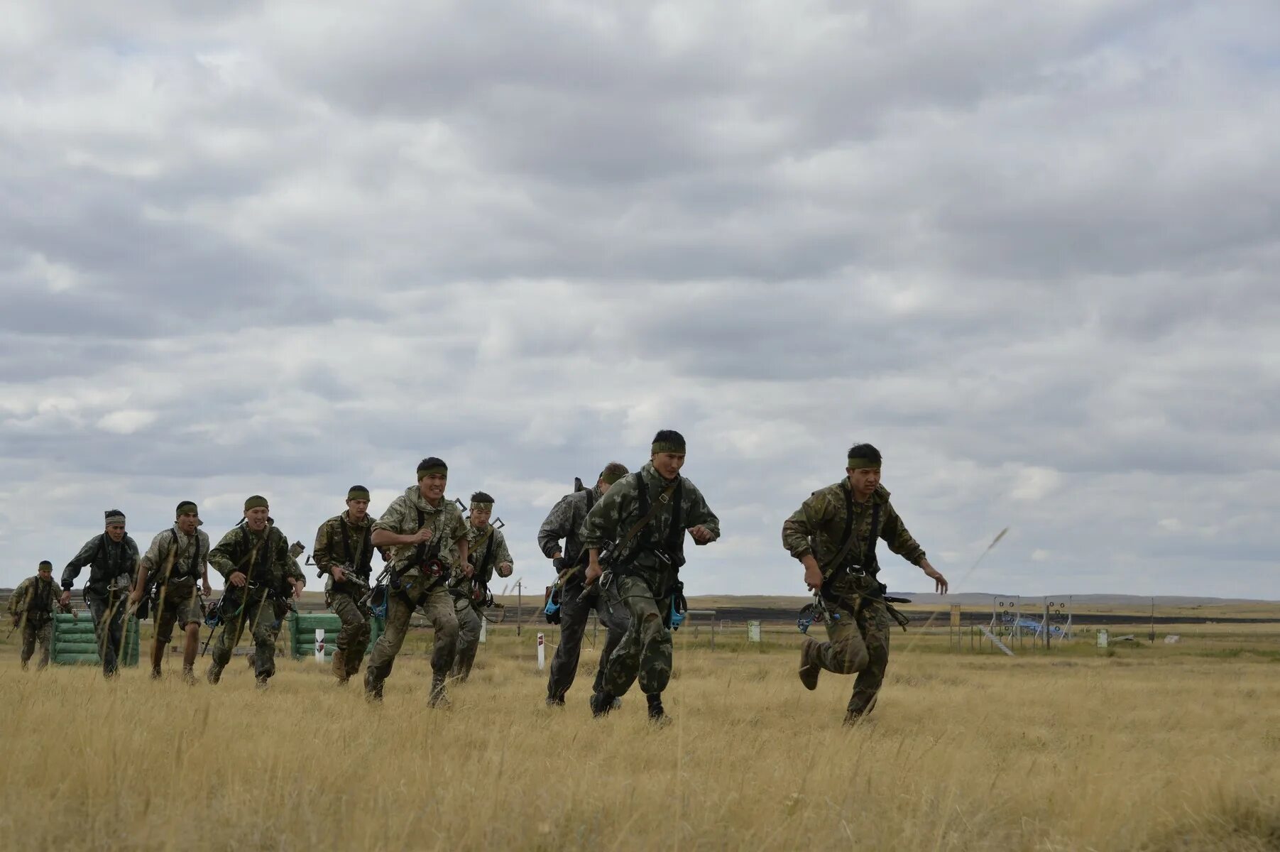 Аэромобильные войска Казахстана. Военные подразделения Казахстана. Казахская разведка. Разведывательные служба Казахстана. В казахстане служат в армии