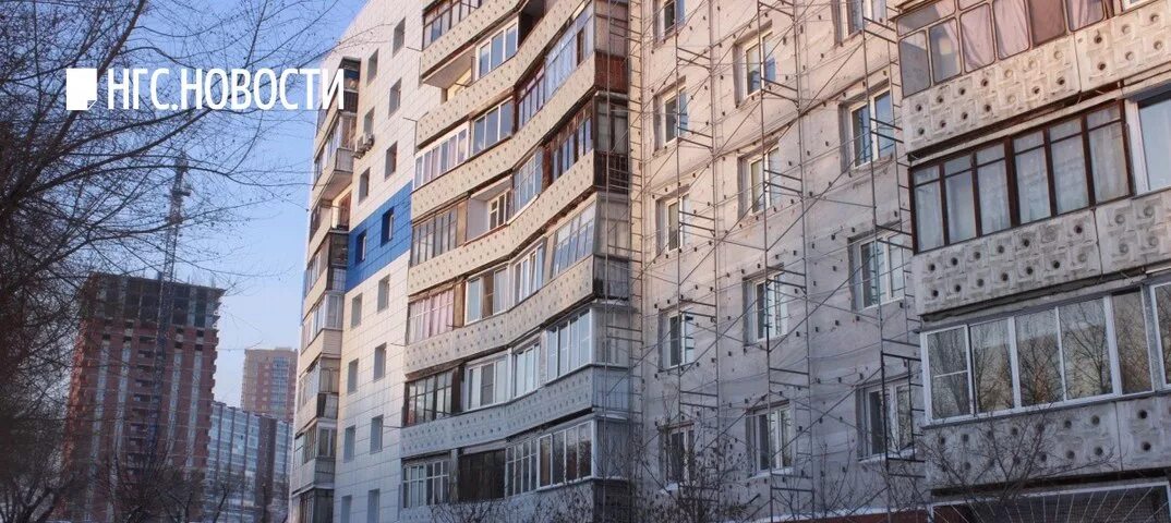 Панельный дом. Панельный дом 1-464. Панельный дом в новосибирске. Адриена лежена 9 новосибирск. Дом сельская ипотека.