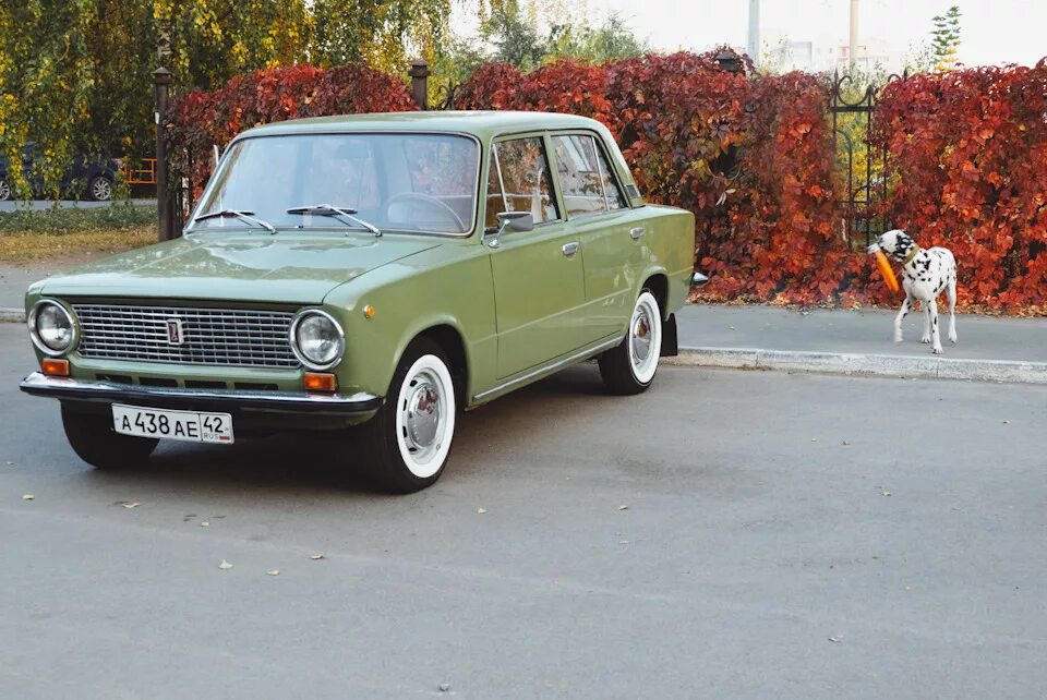 Выставка ретро-автомобилей в г. Воронеже 9.05.2015. Часть 3. - Lada 21011, 1,3 л