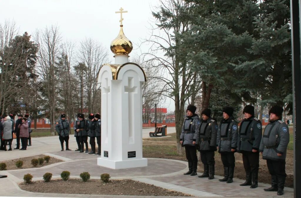 Сайт крыловская крыловского района краснодарского края. Станица Крыловская Краснодарский край. Ст Крыловская Крыловского района Краснодарского края. Станица Октябрьская Крыловского района. Парк в ст Крыловская Крыловского района.