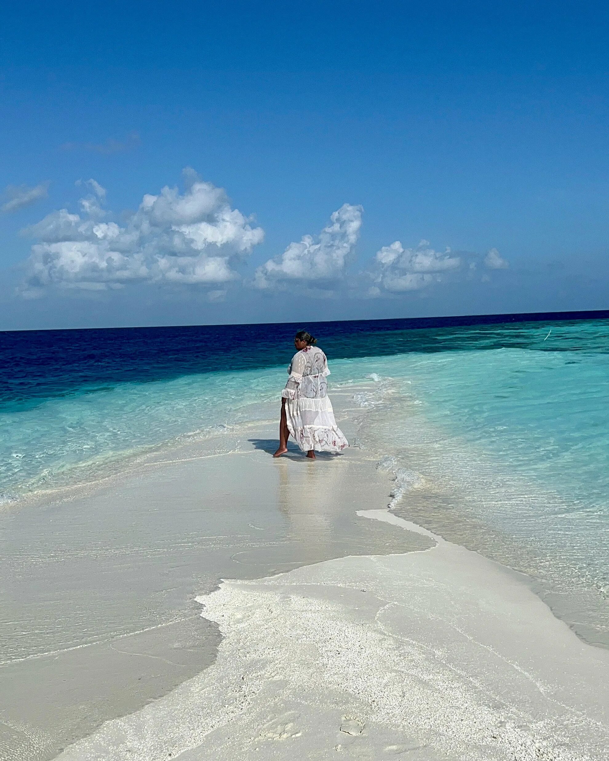 Портрет на мальдивах. Eriyadu island resort 4 мальдивы. Adaaran select hudhuran fushi 4. Мальдивы реальные фото туристов. Салтанат фото с мальдив.
