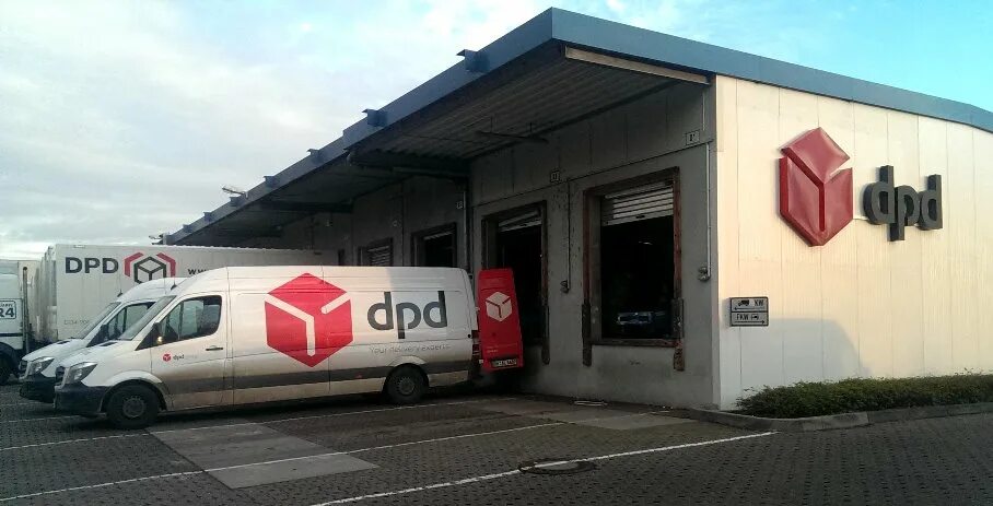 Dpd брянск. Дпд. dpd иркутск. машина дпд. автопарк дпд.