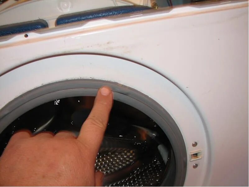 Из под стиральной машинки течет вода. Манжета барабана стиральной машины LG. Пружина манжеты люка Индезит. Уплотнитель барабана стиральной машины самсунг. Резинка на барабан стиральной машины самсунг.