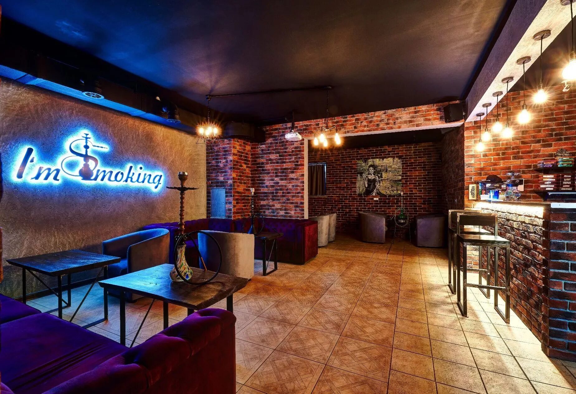 Какой нибудь заведение. Необычные интерьеры баров. Бар. Ресторан матрёшка в москве. Интерьер бара.