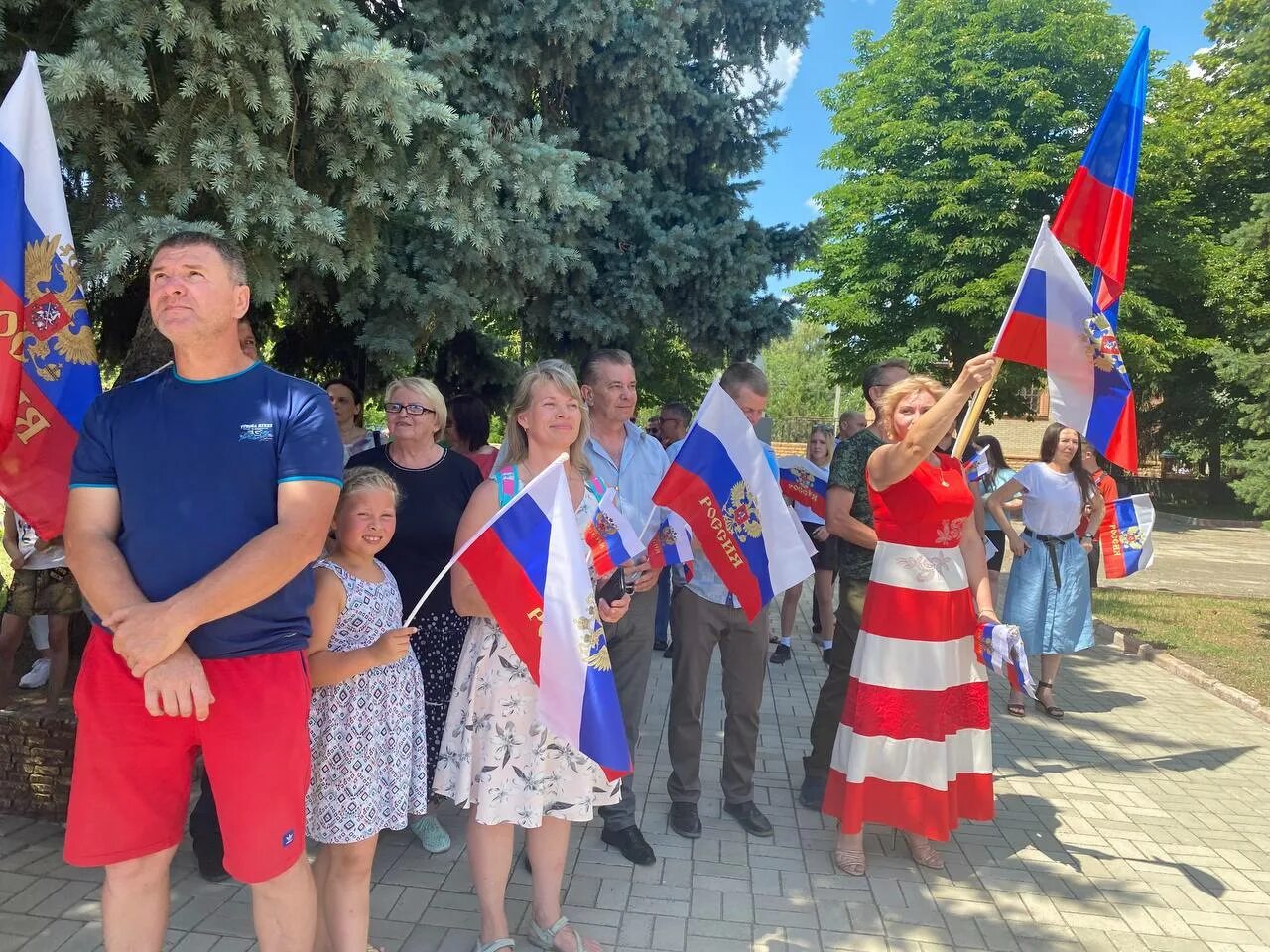 День старобельска. Третья школа старобельск. Старобельск флаг лнр. Город старобельск лнр. День старобельска.