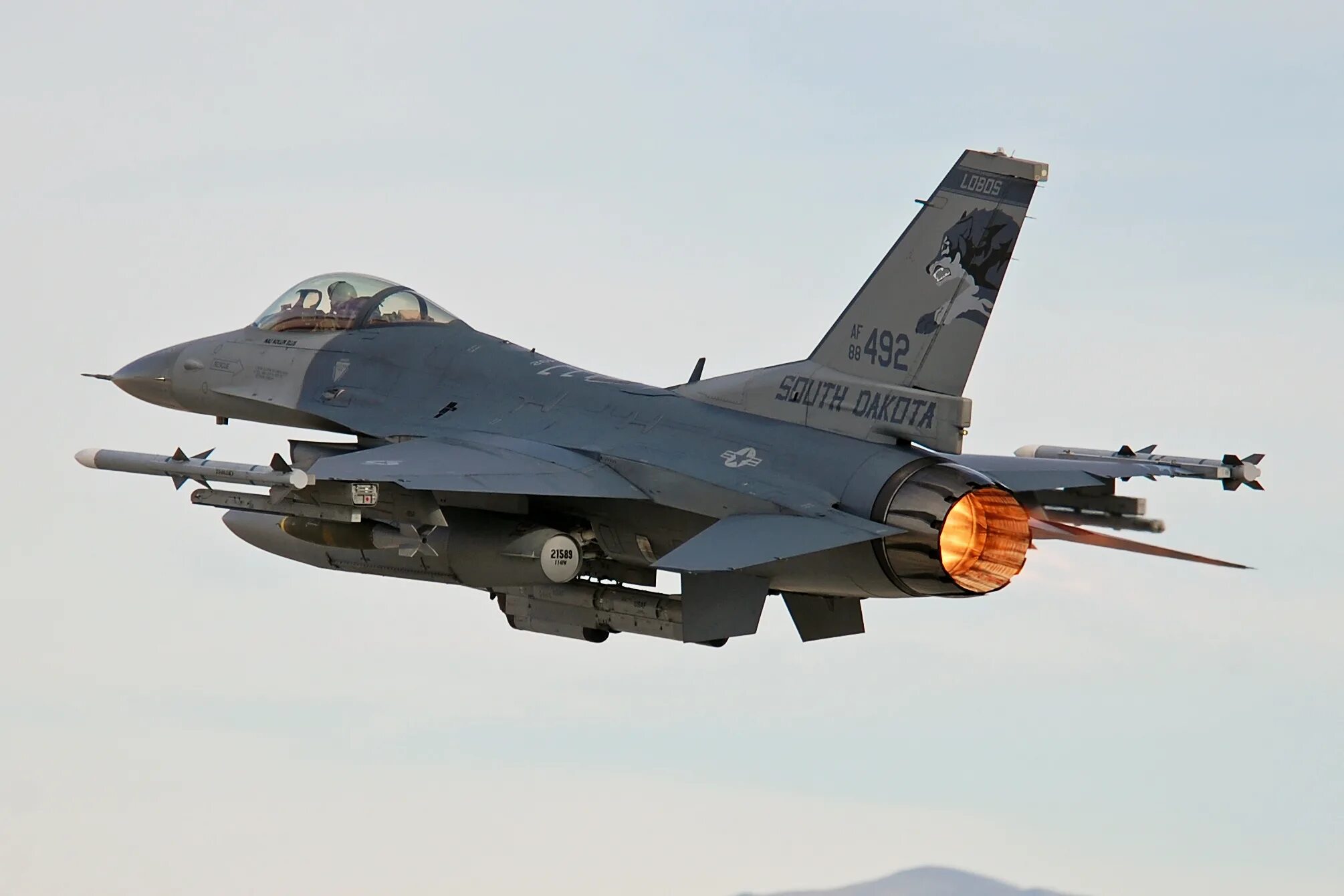 F 16 g 3. Что такое f16 оружие. F 16 Afterburner. F-16 США. F16 Bomber.