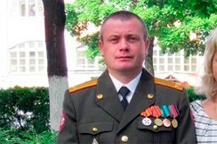 Познакомиться с военным для серьезных отношений. Военный офицер познакомится для серьезных отношений.