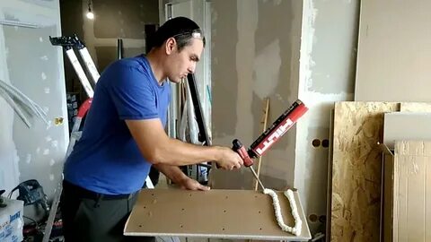 Гипсокартон можно клеить на пену