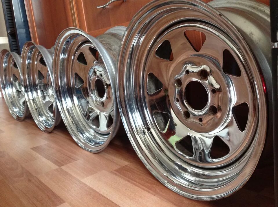Авито колесные диски. Диски American Racing / Mangels Chromstahl Felgen / POWERTECH. Диски American Racing r13 Mangels. American Racing r13. Диски American Racing Mangels Modular р13