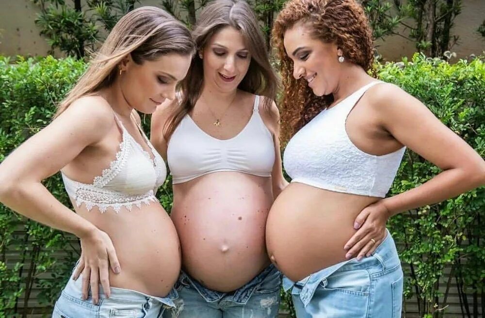 Забеременел двух девушек