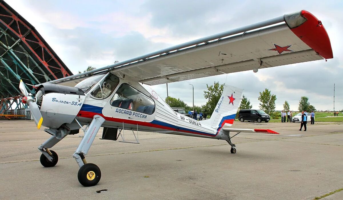 Полет 4 местный самолет. Вильга 35а самолет. Самолёт PZL-104 Вильга-35а. Вильга 35 кабина. Wilga 35a.