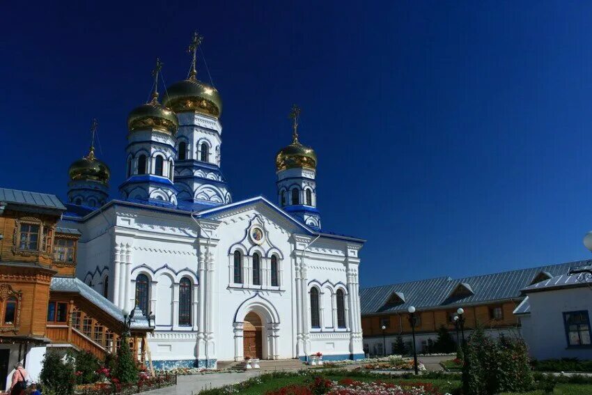 Тихвинский монастырь цивильск. Чувашия цивильск монастырь. Тихвинский богородицкий монастырь чувашия. Чувашия тихвинский монастырь в цивильске. Тихвинский богородицкий женский монастырь г цивильск.