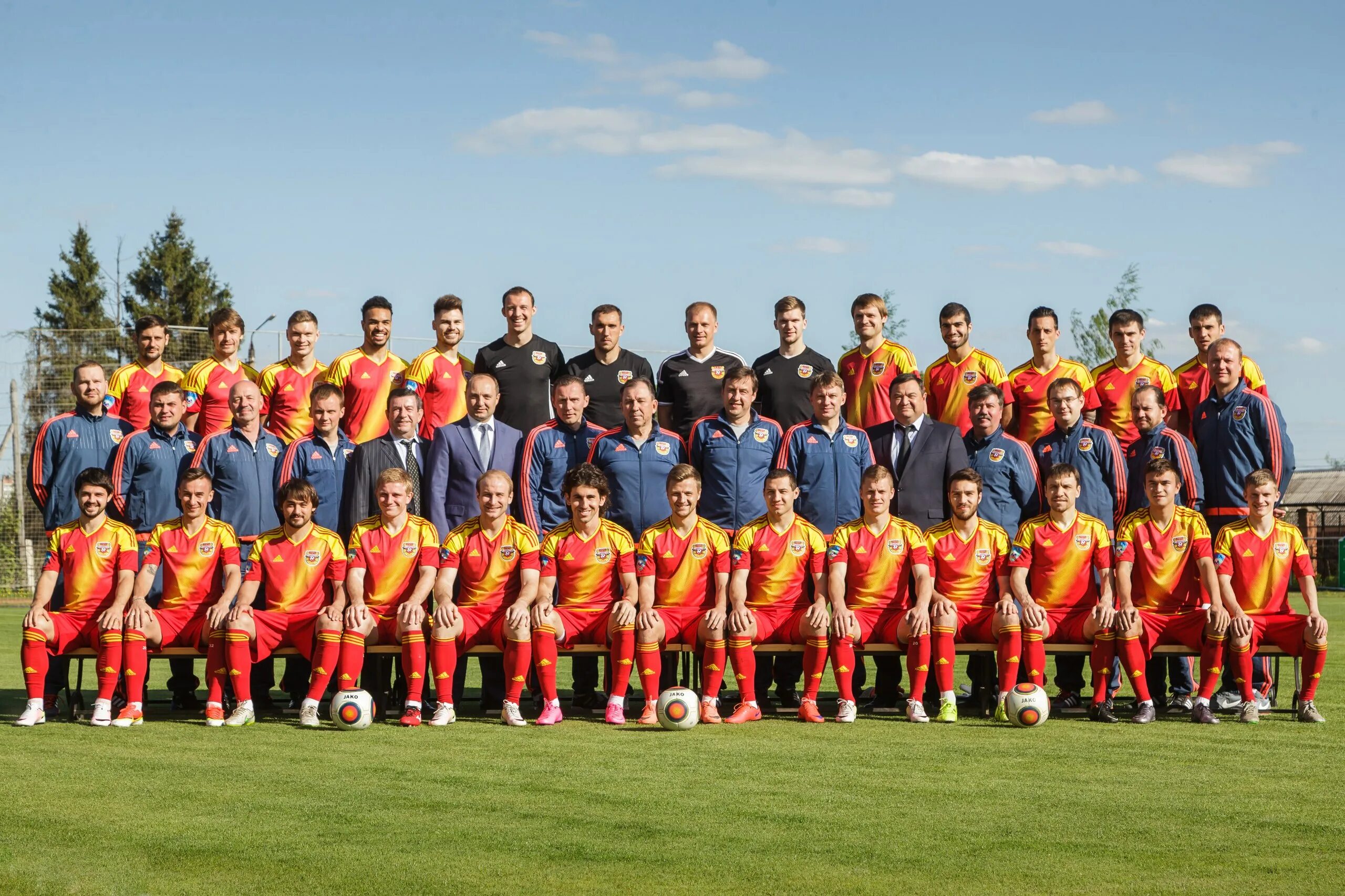 фк тульский арсенал. футбольный клуб арсенал тула состав. футбольная команда тульский арсенал. арсенал тула фото игроков. футбольный клуб арсенал тула состав.