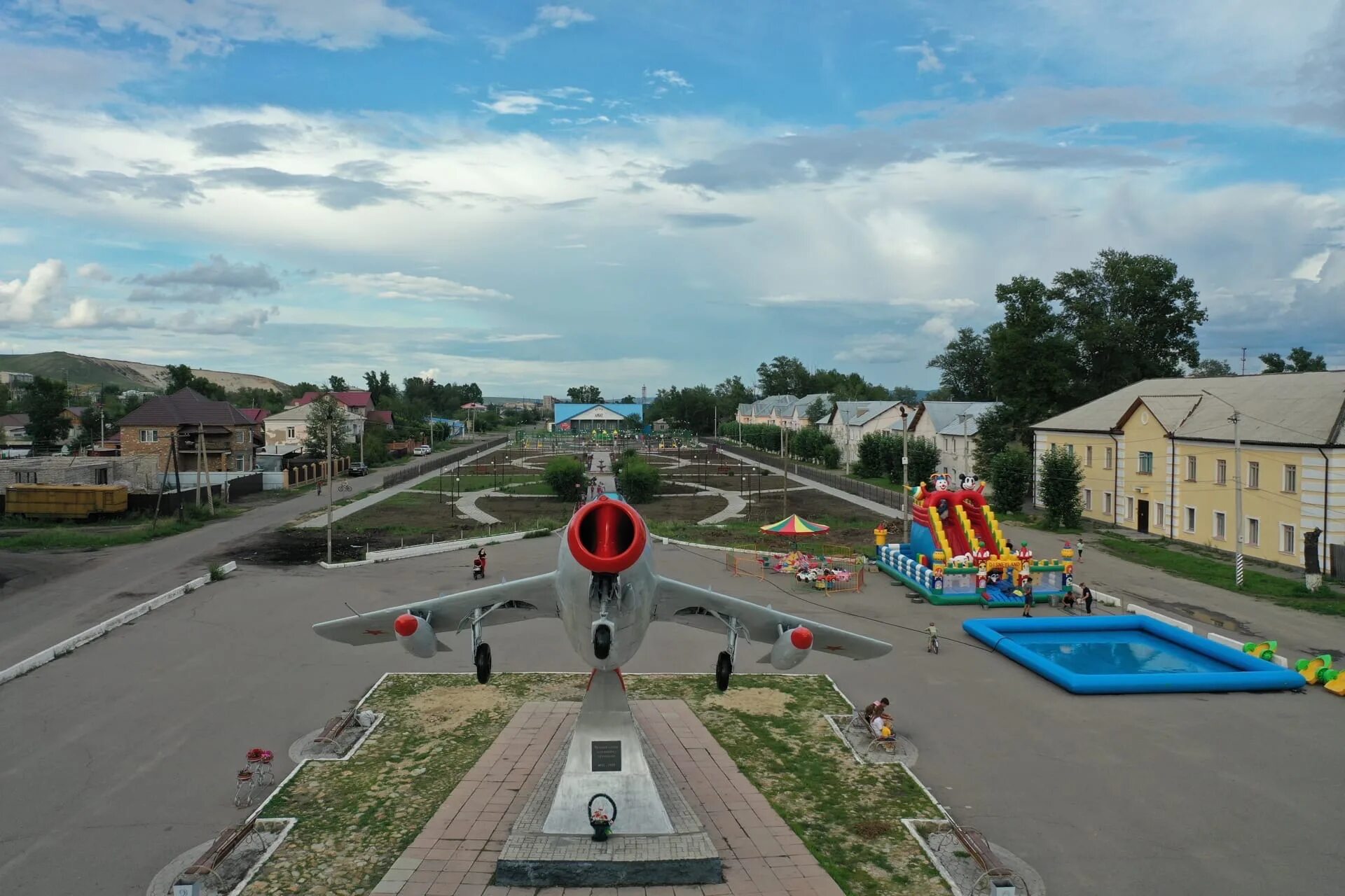 Новогодняя площадь в чите. Шилка, шилкинский район. Город чита с высоты птичьего полета. Чита забайкальский край площадь ленина. Чита город.