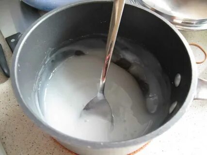 Клейкая масса из крахмала 8 букв