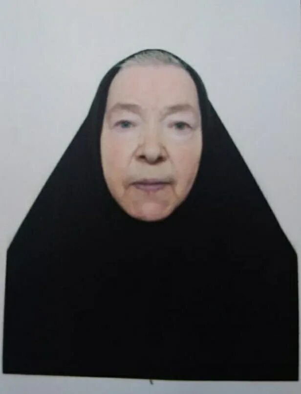 елисавета дмитриева монахиня. матушка серафима новодевичий монастырь. игуменья евфросиния кореновского монастыря. монахини дивеевского монастыря с 1992 года. марфо-мариинская монахиня елизавета.