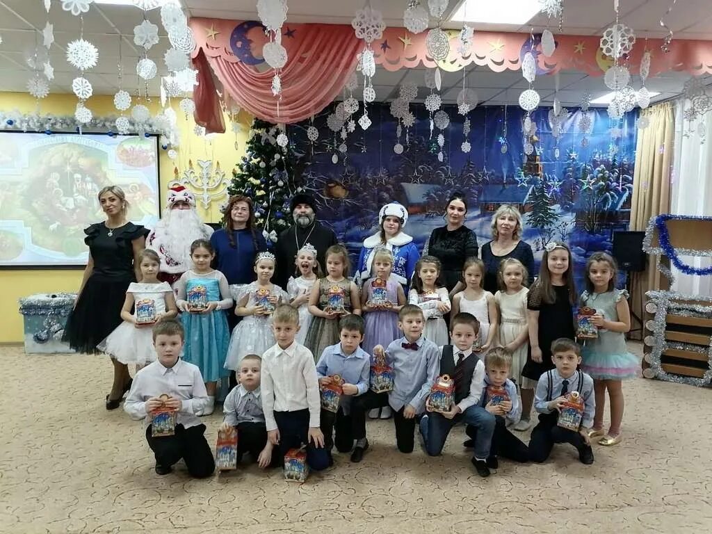 Звездный сад смоленск. Детский сад звездный. Детский сад звездный 25. Сад 11 новосибирск. Садик звездный смоленск.