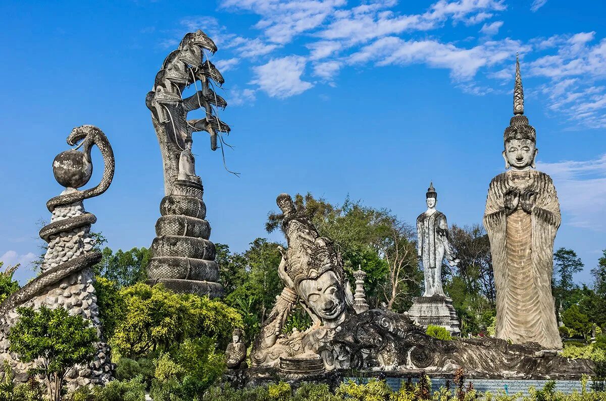 Лаос особенности страны. Будда-парк Вьентьян. Будда парк в Лаосе. Скульптуры Будда парк Лаос. Юго-Восточная Азия Лаос.