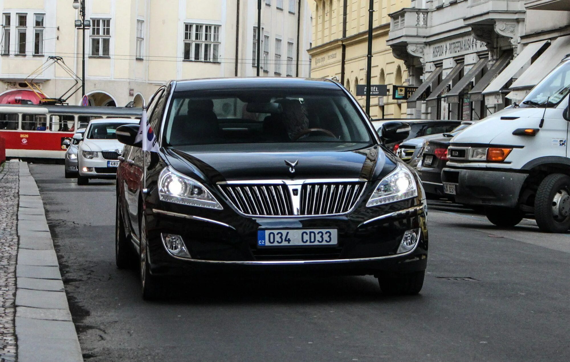 Как читаются номера машин. Хёндай экус vs460. equus 460. втм16 номера. номер автомобиля.