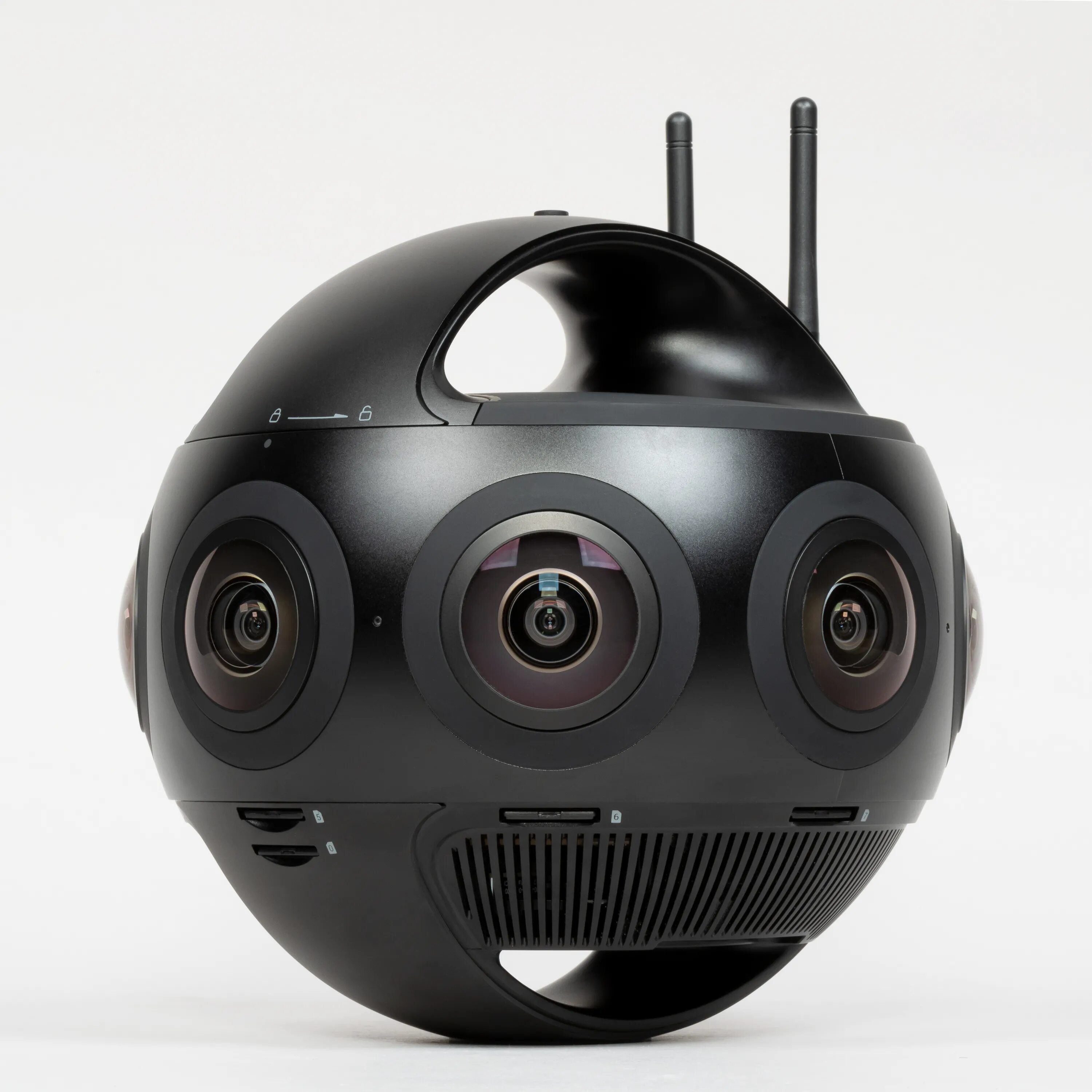 Новый камера титан. Камера insta360 Titan. Insta 360 Титан. Insta Pro 360 Titan. Камера Инста 360.