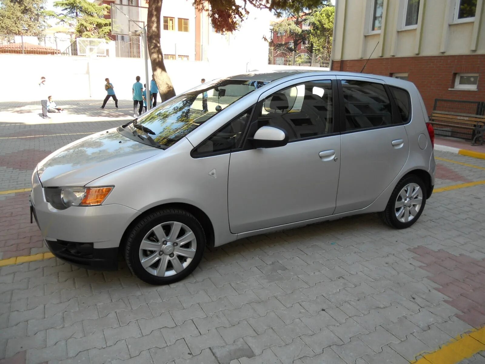 Mitsubishi colt 1.3. Мицубиси Кольт 1.3. Мицубиси Кольт 1,1 2012 год. Митсубиси Кольт 1.6 160 сил. Мицубиси Кольт 1.8 дизель с50а.