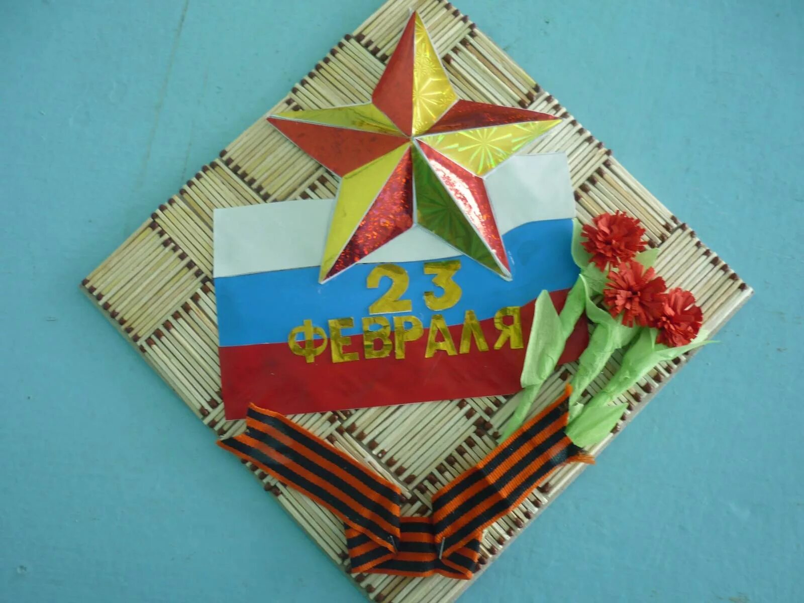 Поделки 23. Поделки на 23 февраля. Экоподелка к 23 февраля. Поделки на 23 февраля своими руками. Поделки из бумаги на 23 февраля.