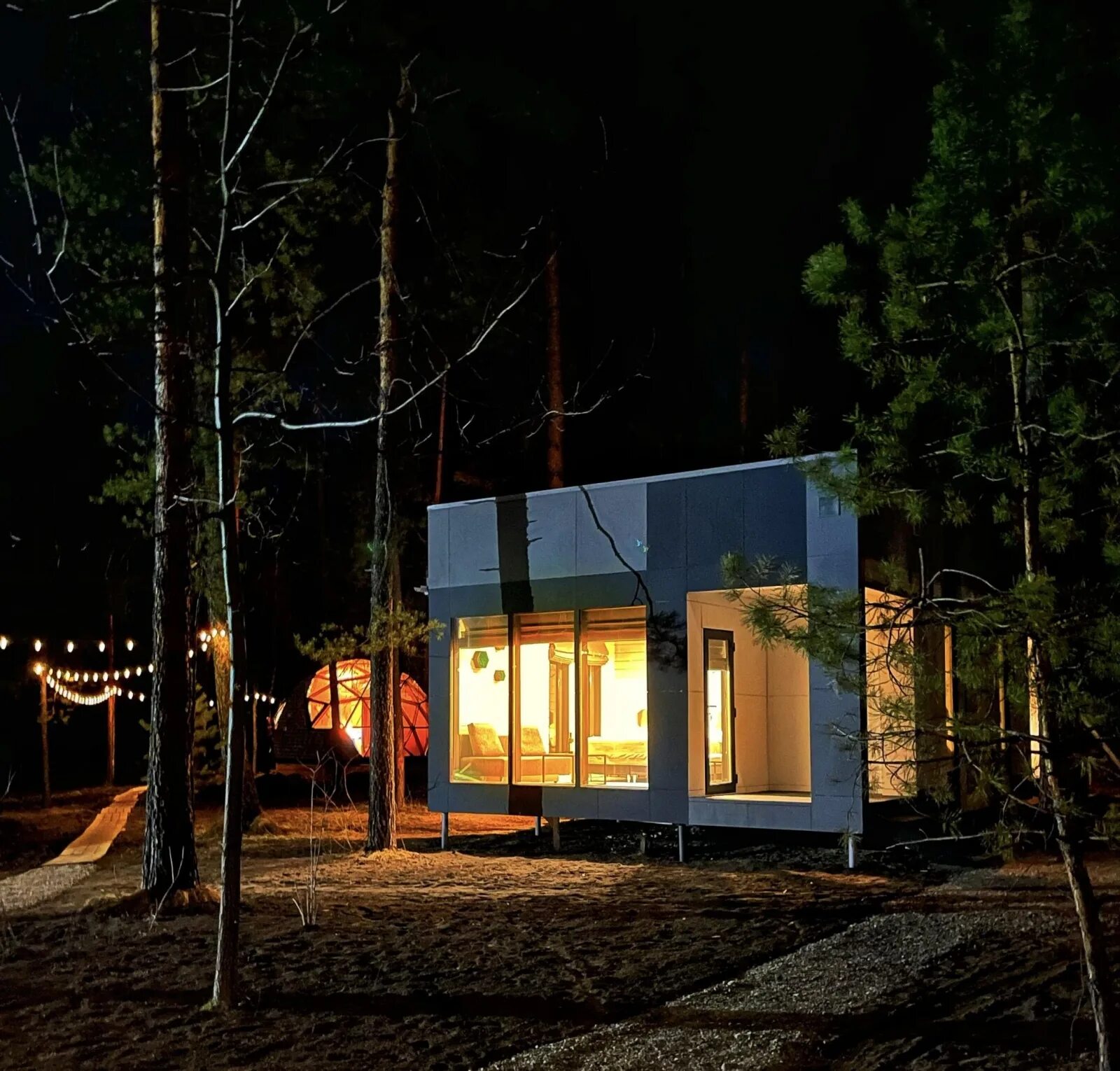 Geometrika приозерный пр 1б село озерное. Глэмпинг август алтай. Геометрика отель манжерок. Geometrika приозёрный пр. Гостиница в озерном республика алтай.