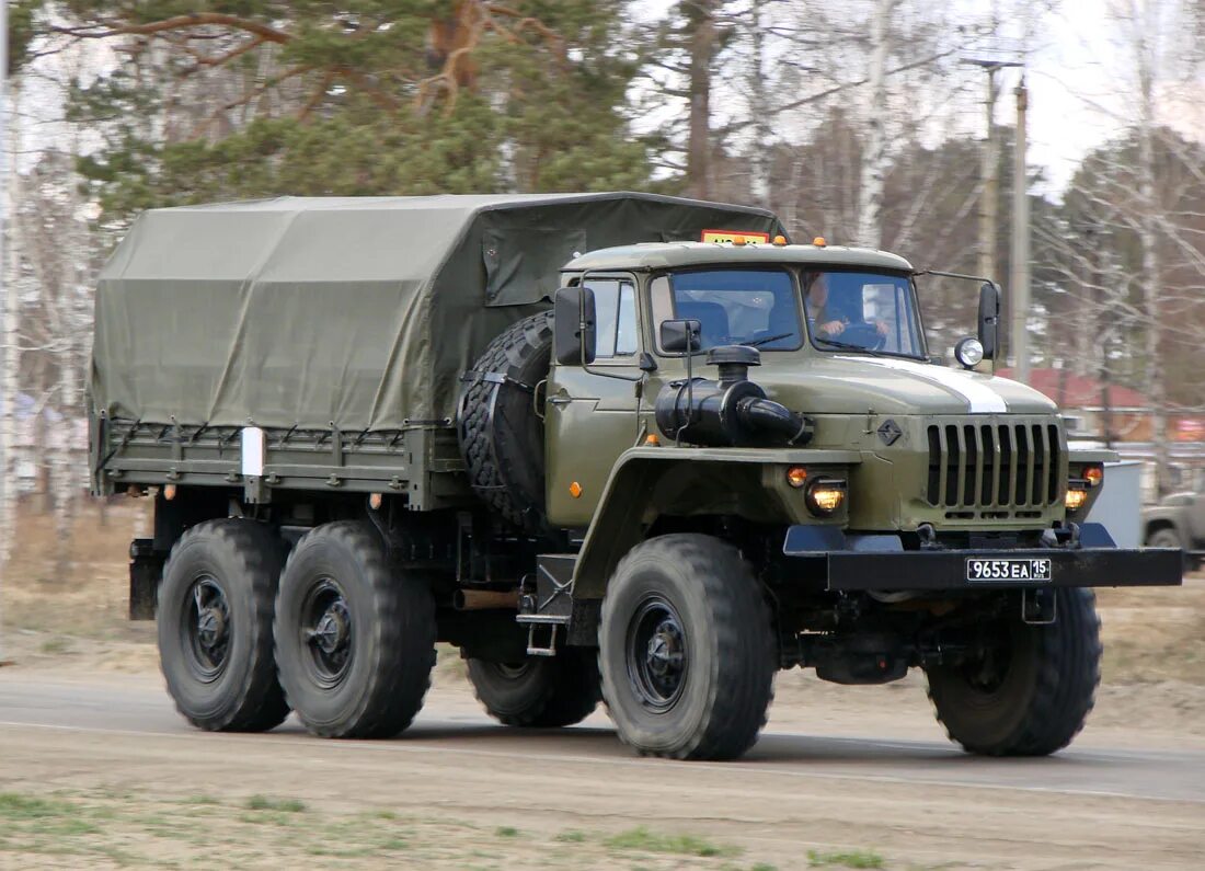 Военная техника по иртыш машины. Урал 4320 модель. Урал 4320 военный под капотом. Урал 4320-0011-31. Урал 4320 разбор.